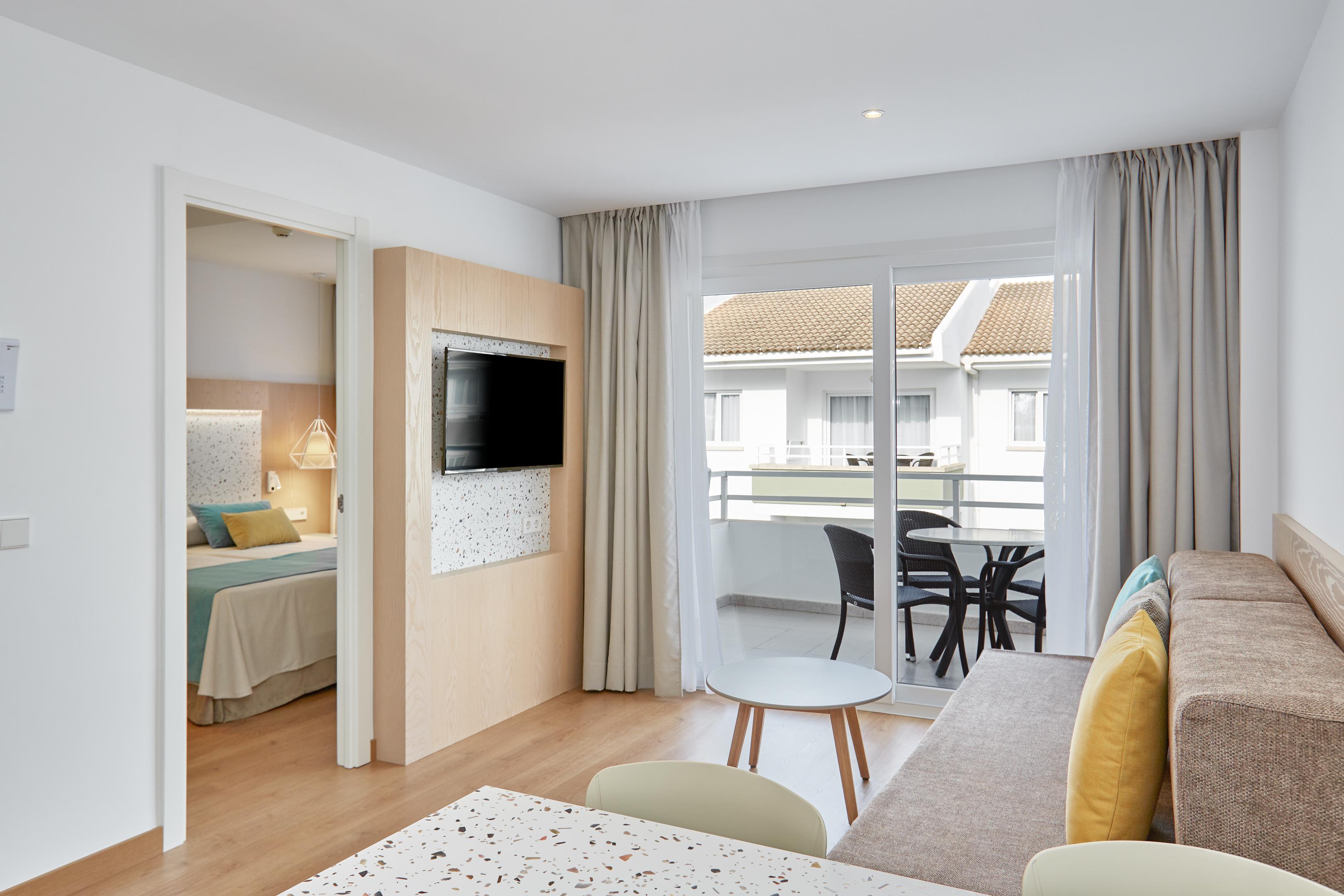 Universal Aparthotel Elisa Playa de Muro  Dış mekan fotoğraf