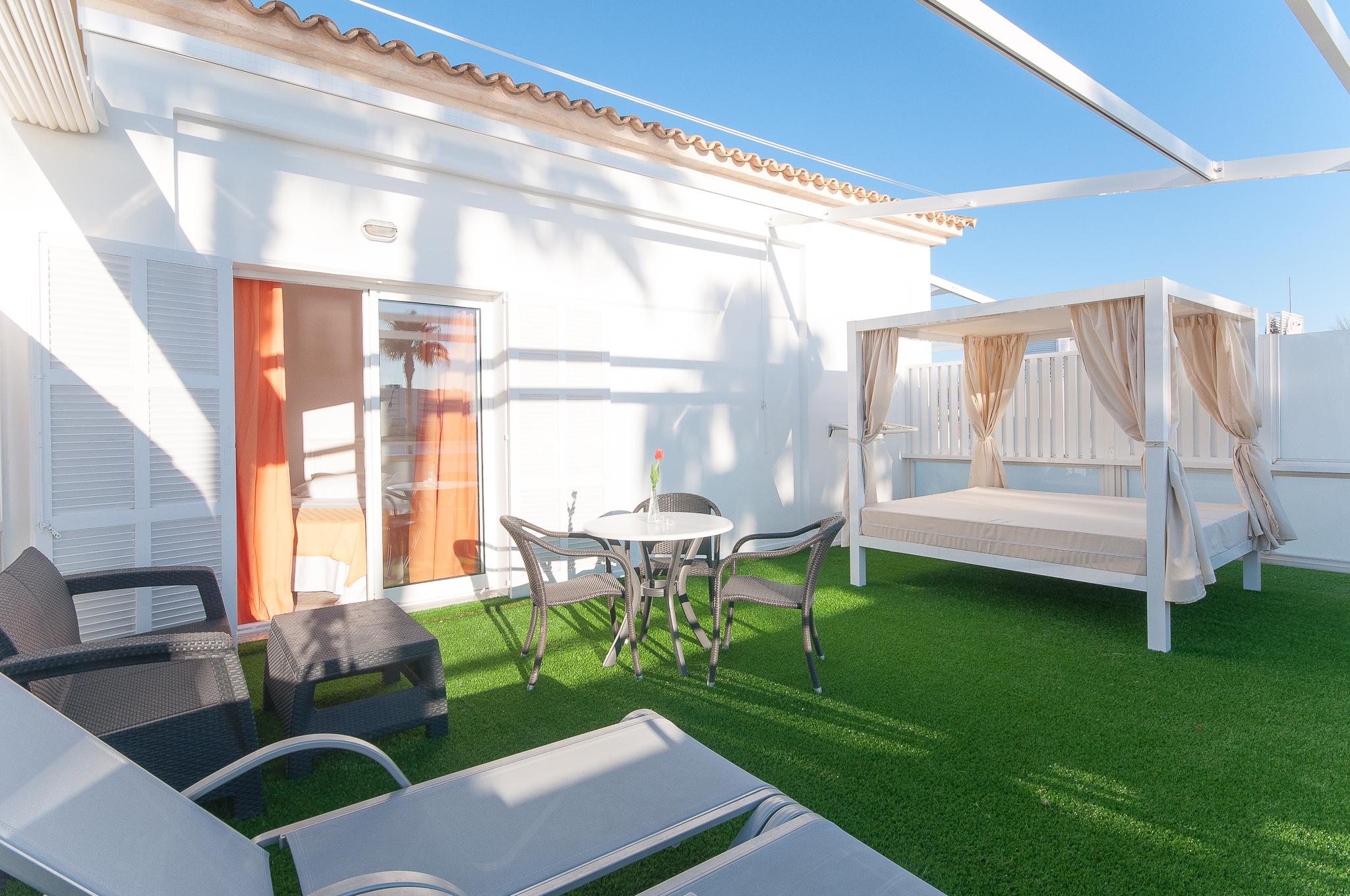 Universal Aparthotel Elisa Playa de Muro  Dış mekan fotoğraf