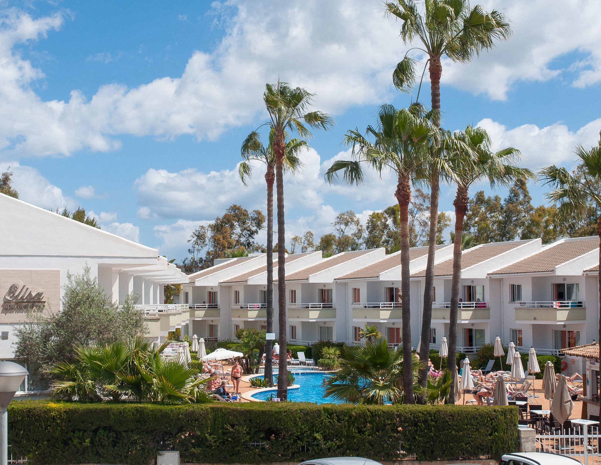 Universal Aparthotel Elisa Playa de Muro  Dış mekan fotoğraf