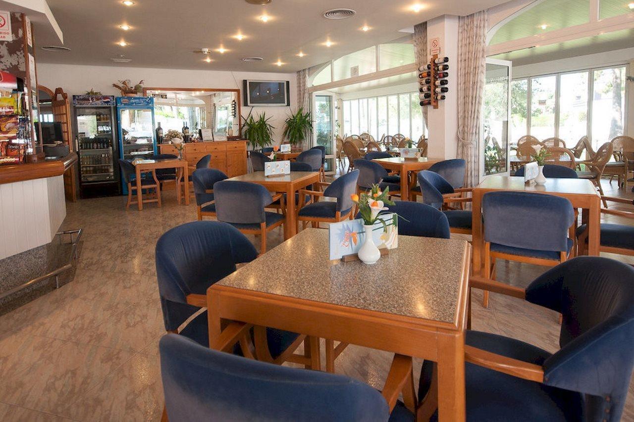 Universal Aparthotel Elisa Playa de Muro  Dış mekan fotoğraf