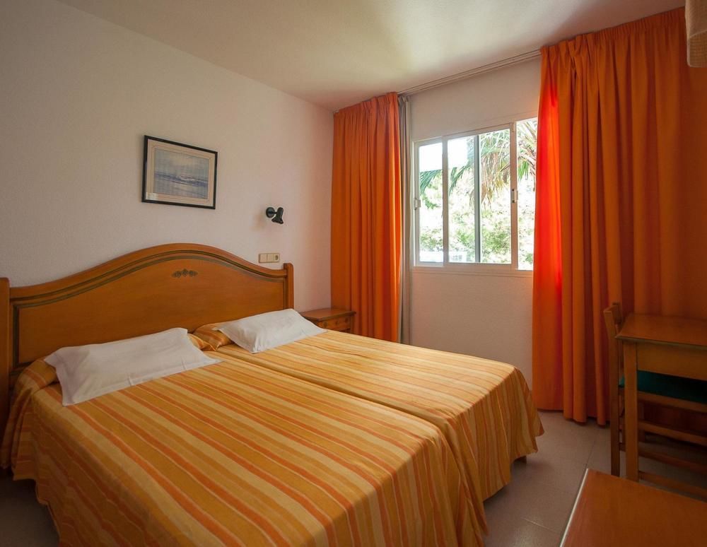 Universal Aparthotel Elisa Playa de Muro  Dış mekan fotoğraf