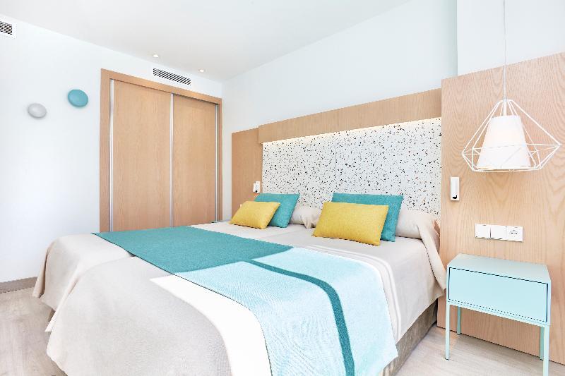 Universal Aparthotel Elisa Playa de Muro  Dış mekan fotoğraf